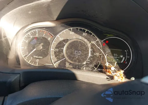 2015 Nissan Versa Note S (Sr)/S Plus/Sl/Sr/Sv z USA, uszkodzony, nr VIN 3N1CE2CP3FL405769